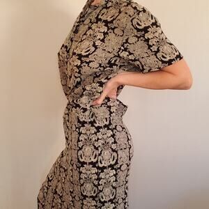 Vintage Jennifer Collins 2 Piece Outfit Short Sleeve & Midi Skirt Damask Medium